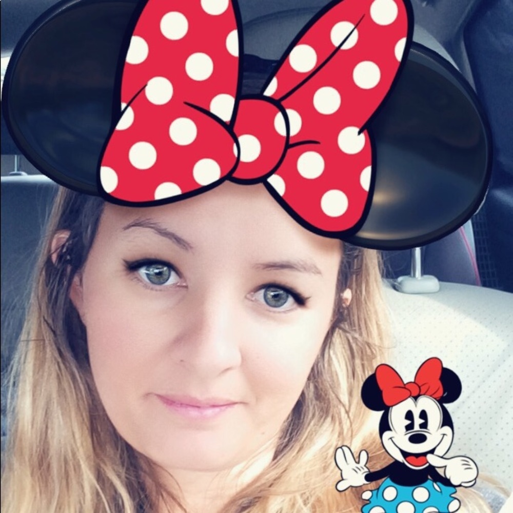 Meet your Posher, Ashley